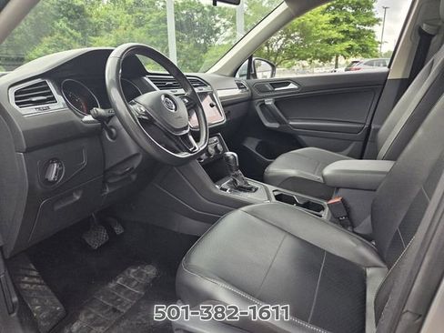 Used 2021 Volkswagen Tiguan SE FWD image 10