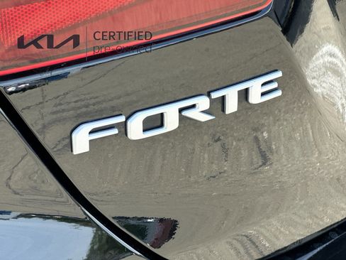 Certified 2024 Kia Forte LXS FWD image 25