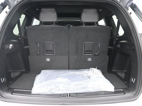 New 2025 Jeep Grand Cherokee L Altitude image 26