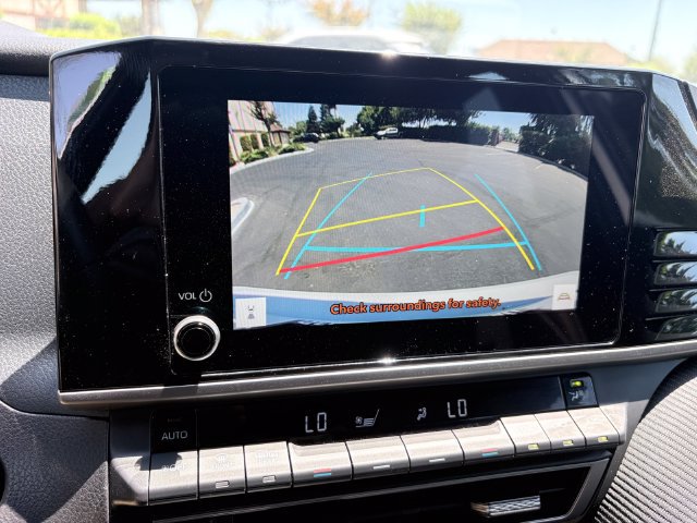 Used 2025 Toyota Camry SE FWD image 18