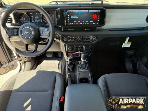 New 2025 Jeep Gladiator Sport AWD/4WD image 16