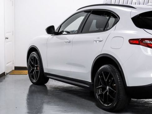 Used 2019 Alfa Romeo Stelvio w/ Nero Edizione RWD image 16