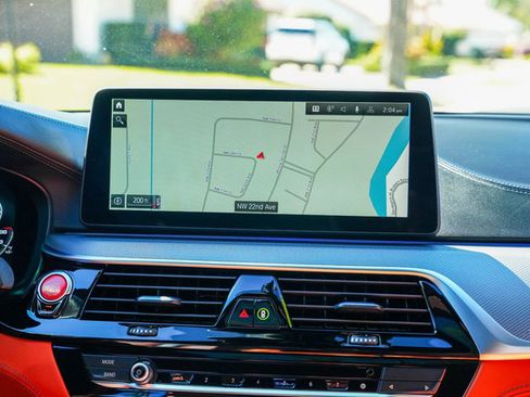 Used 2022 BMW M5 w/ Competition Package image 28