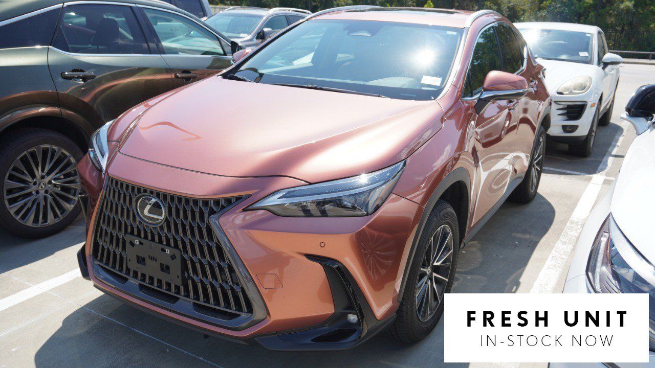 Used 2025 Lexus NX 250 FWD w/ Accessory Package (Z1) image 1
