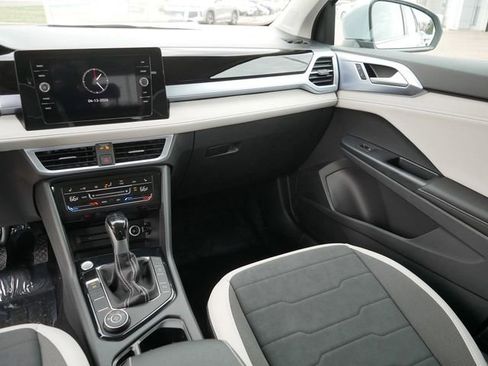 New 2026 Volkswagen Taos SE AWD/4WD image 10