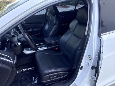 Used 2018 Acura TLX w/ Technology Package FWD image 20