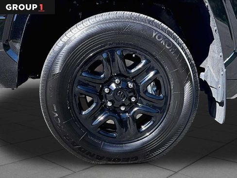 Certified 2025 Toyota Tundra SR AWD/4WD image 10