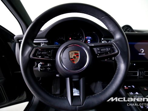 Used 2024 Porsche Macan AWD/4WD image 14