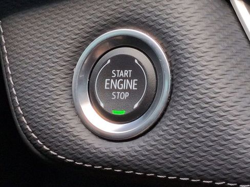 Used 2025 Chevrolet Equinox LT image 29