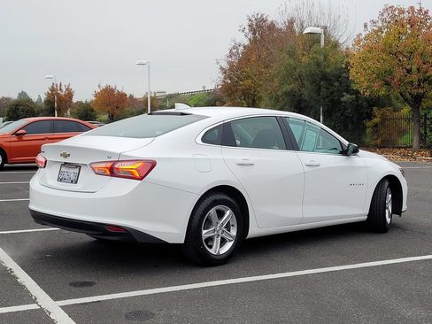 Used 2022 Chevrolet Malibu LT FWD image 6