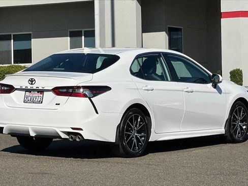 Certified 2023 Toyota Camry SE FWD image 2