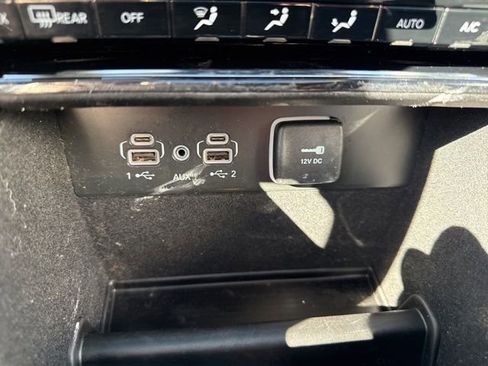 Certified 2023 Jeep Grand Cherokee L Limited image 44