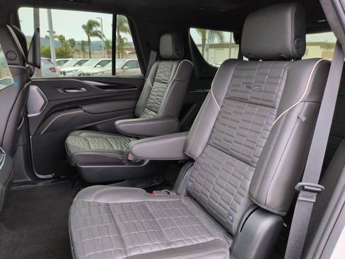 Used 2024 Cadillac Escalade V w/ Heavy-Duty Trailer Package image 32