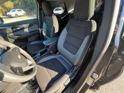 Used 2025 Chevrolet TrailBlazer LT image 31