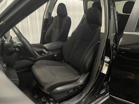 Used 2024 Subaru Outback Premium AWD/4WD image 34
