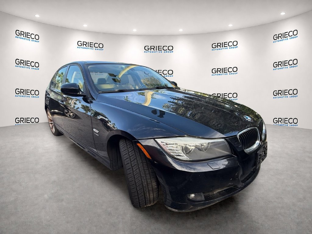 Used 2011 BMW 328i xDrive Sedan AWD/4WD image 1