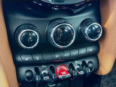 Used 2017 MINI Cooper 2-Door Hardtop image 15