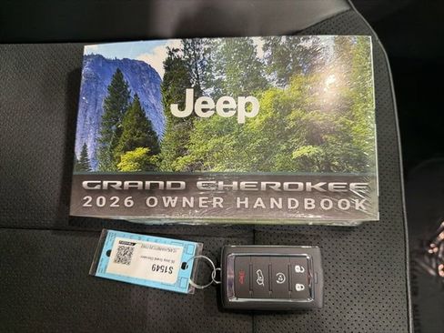 New 2026 Jeep Grand Cherokee Altitude image 32
