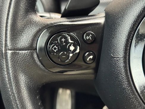 Used 2013 MINI Cooper S w/ Mini Connected Pkg image 29