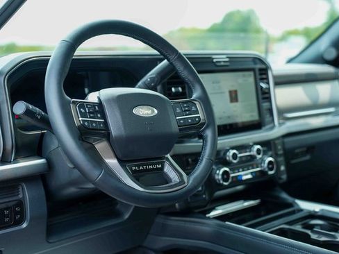 Used 2025 Ford F450 Platinum image 26