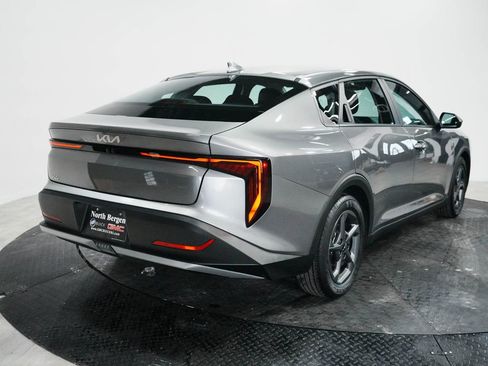 Used 2025 Kia K4 LXS image 8