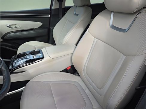 Used 2023 Hyundai Tucson Limited image 11