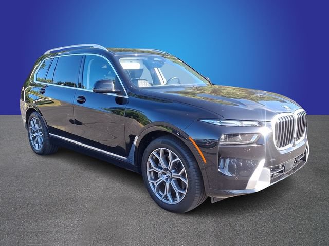Used 2023 BMW X7 xDrive40i AWD/4WD image 3