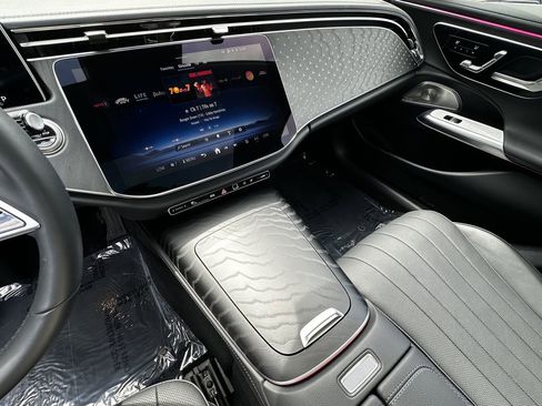 Certified 2025 Mercedes-Benz E 350 Sedan image 31