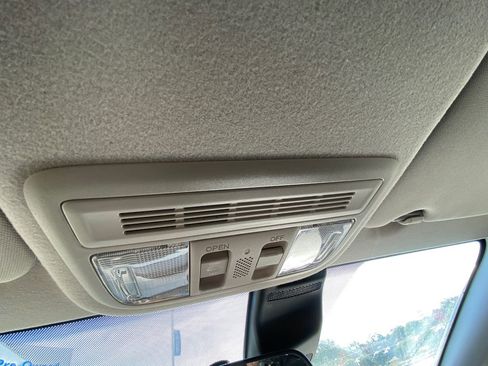 Used 2019 Honda Fit EX image 41