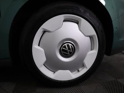 New 2025 Volkswagen ID. Buzz 1st Edition image 33
