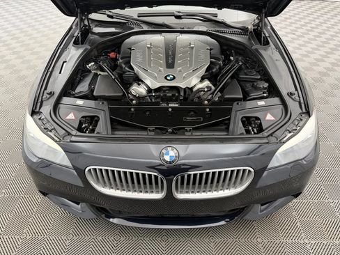 Used 2011 BMW 550i xDrive Sedan AWD/4WD image 37