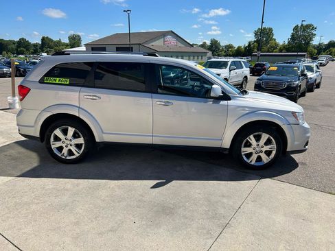 Used 2014 Dodge Journey Limited w/ Sun/Sound & Wheel Group AWD/4WD image 4