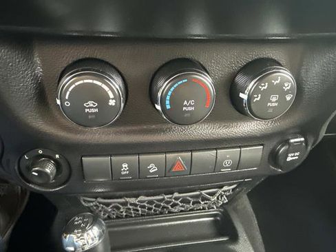 Used 2015 Jeep Wrangler Rubicon w/ Dual Top Group image 22