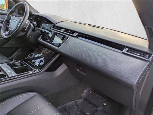 Used 2019 Land Rover Range Rover Velar R-Dynamic SE image 23