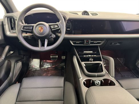 New 2026 Porsche Cayenne S image 25