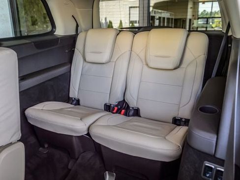 Used 2018 Mercedes-Benz GLS 550 4MATIC image 48