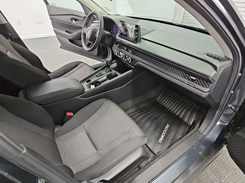 Used 2024 Honda Accord EX image 34