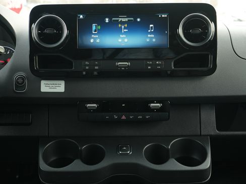 New 2026 Mercedes-Benz Sprinter 2500 image 19