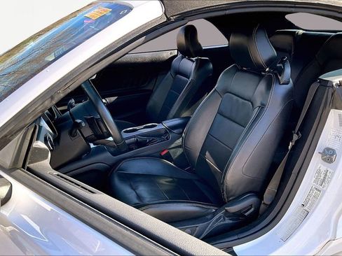 Used 2021 Ford Mustang Premium image 15