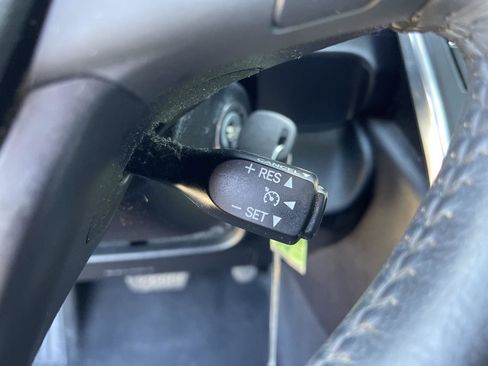 Used 2015 Toyota Camry XLE FWD image 17