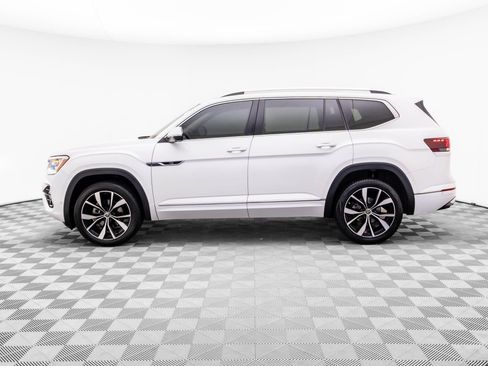 Used 2024 Volkswagen Atlas SEL Premium R-Line AWD/4WD image 2