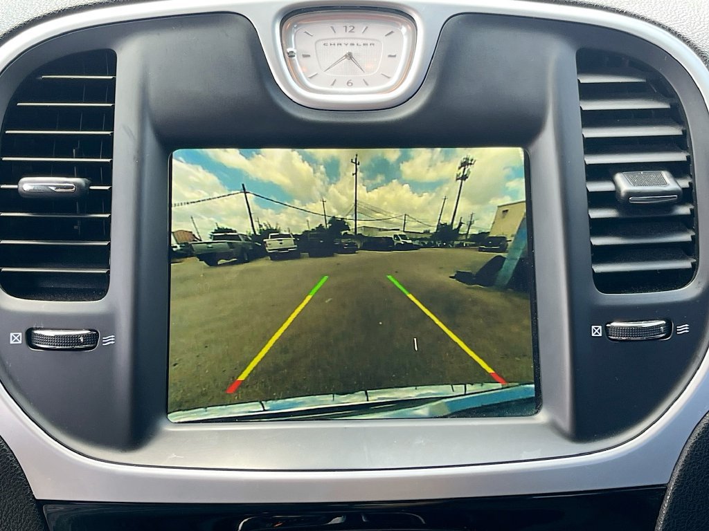 Used 2023 Chrysler 300 Touring RWD image 13