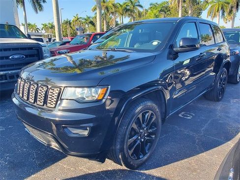 Used 2019 Jeep Grand Cherokee Altitude image 30