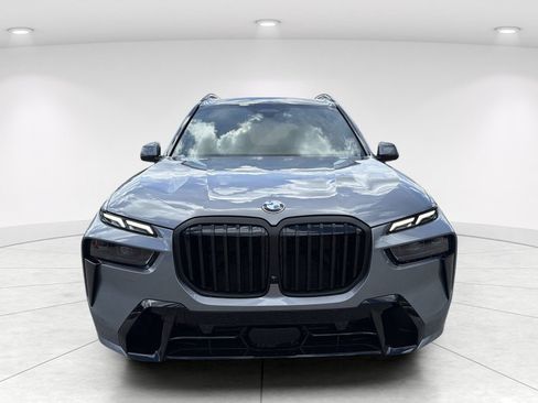 New 2027 BMW X7 xDrive40i w/ M Sport Package AWD/4WD image 2