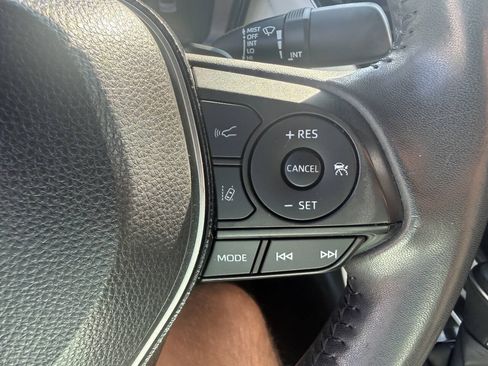 Used 2021 Toyota Corolla SE FWD image 13