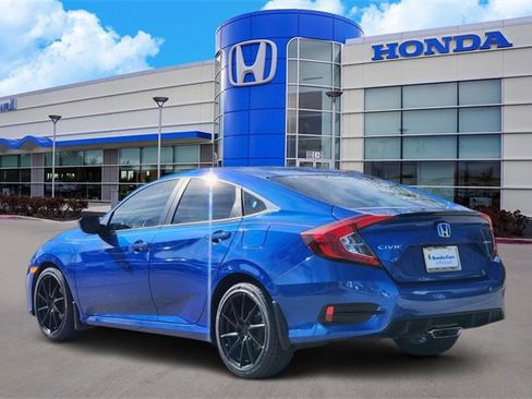 Used 2021 Honda Civic Sport image 4