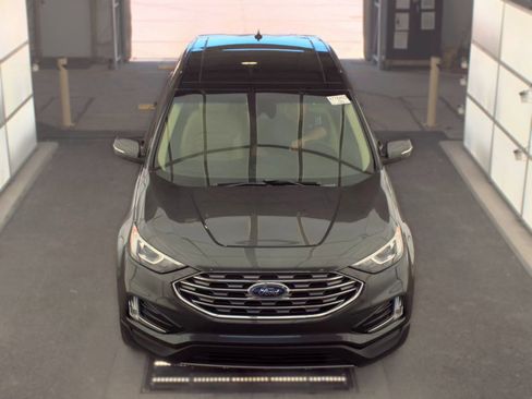 Used 2019 Ford Edge SEL w/ Equipment Group 201A AWD/4WD image 2