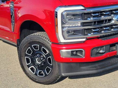 Used 2024 Ford F250 Platinum image 9