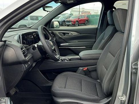 New 2026 Chevrolet Traverse LT w/ Driver Confidence Package image 29