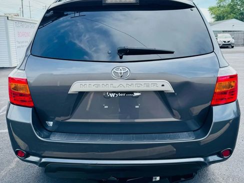 Used 2010 Toyota Highlander SE image 4